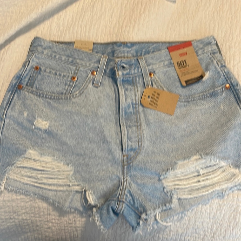 Womens Levi shorts